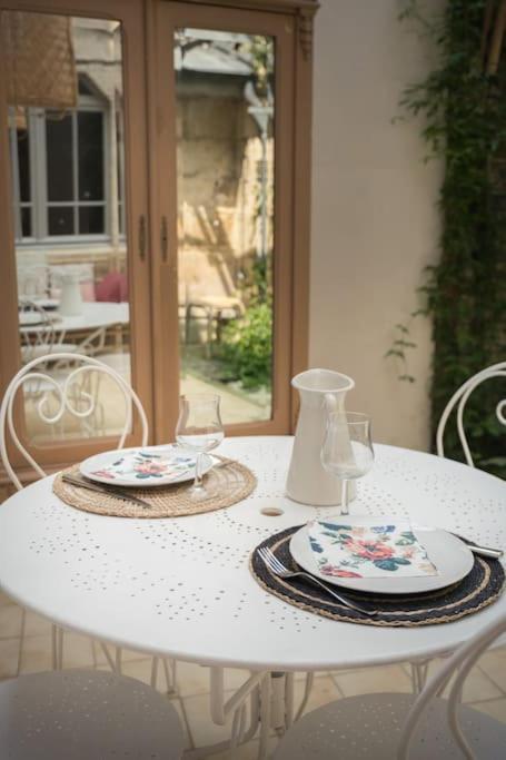 Appartement Avec Son Patio Dans Centre Historique De Bourg Ngoại thất bức ảnh