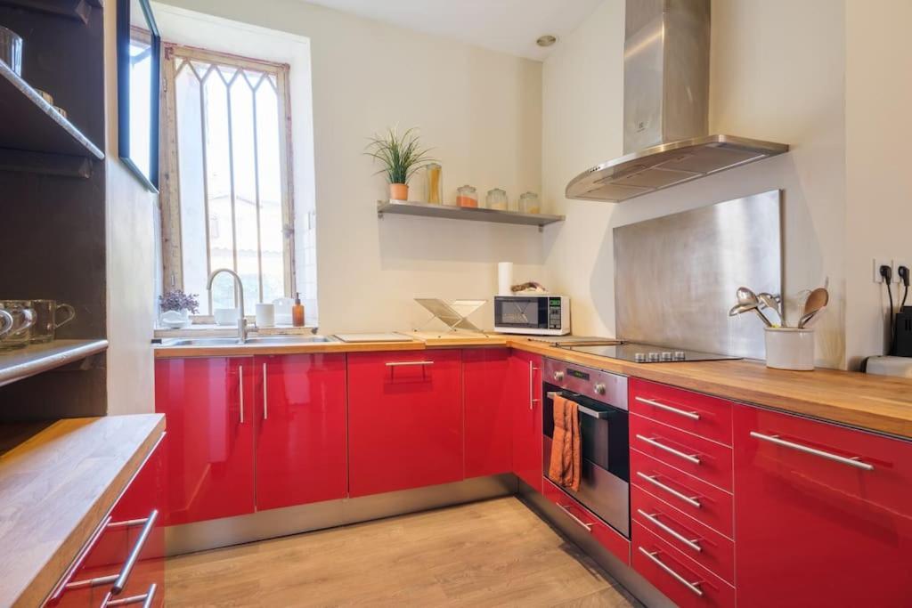 Appartement Avec Son Patio Dans Centre Historique De Bourg Ngoại thất bức ảnh