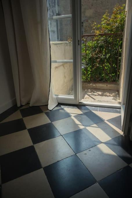 Appartement Avec Son Patio Dans Centre Historique De Bourg Ngoại thất bức ảnh
