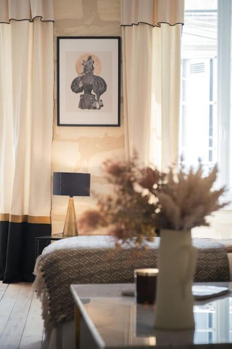 Appartement Avec Son Patio Dans Centre Historique De Bourg Ngoại thất bức ảnh